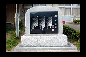 ���β���