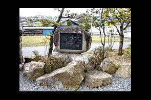 ���β���